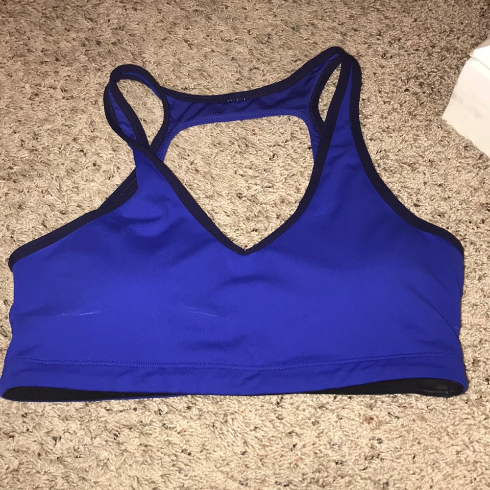 3 dri-fit sports bras